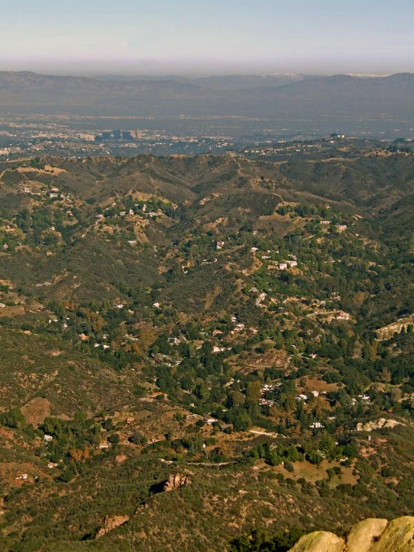 Looking toward Warner Center DSCF1670.jpg